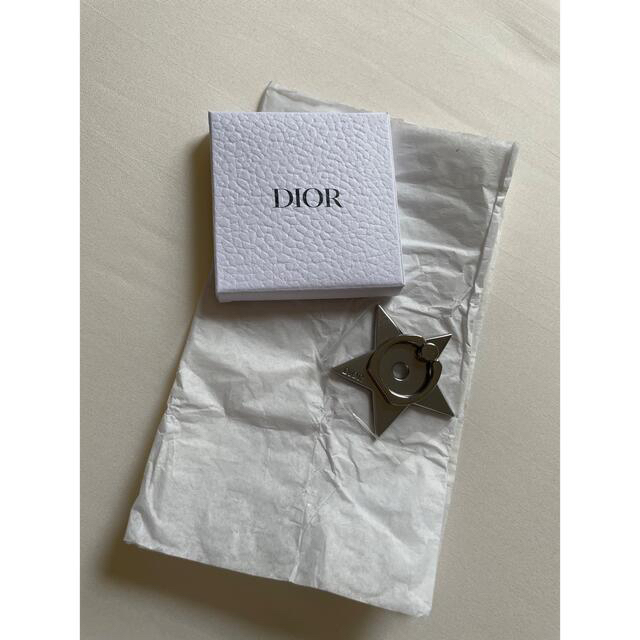 Dior(ディオール)のDIOR  ノベルティ　スマホリング スマホ/家電/カメラのスマホアクセサリー(その他)の商品写真