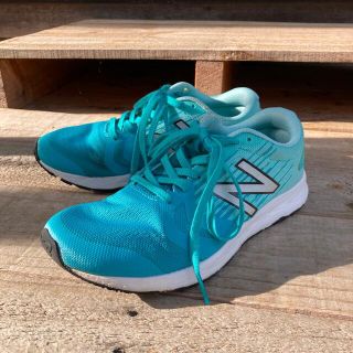 ニューバランス(New Balance)のNew Balance レディースランニングシューズ 23.5 ブルー(スニーカー)