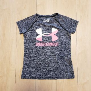 アンダーアーマー(UNDER ARMOUR)の【☆専用☆】Tシャツ　ｱﾝﾀﾞｰｱｰﾏｰ　135cm(Tシャツ/カットソー)