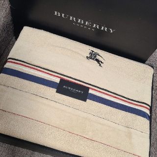 バーバリー(BURBERRY)のBURBERRY　バーバリー　タオルケット(布団)