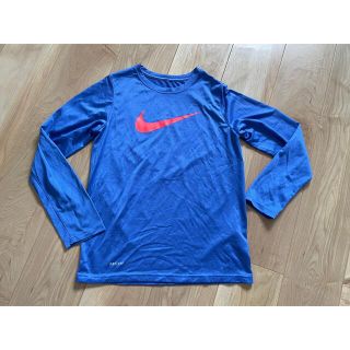 ナイキ(NIKE)のナイキ　ドライフィット長袖tシャツ 150 155(Tシャツ/カットソー)