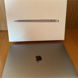 アップル(Apple)のMacBook Air MGN63J/A(オフィス/パソコンデスク)