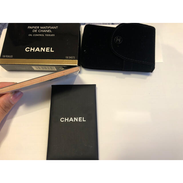 CHANEL(シャネル)のCHANEL オイルコントロール　ミニミラー付き コスメ/美容のメイク道具/ケアグッズ(あぶらとり紙)の商品写真