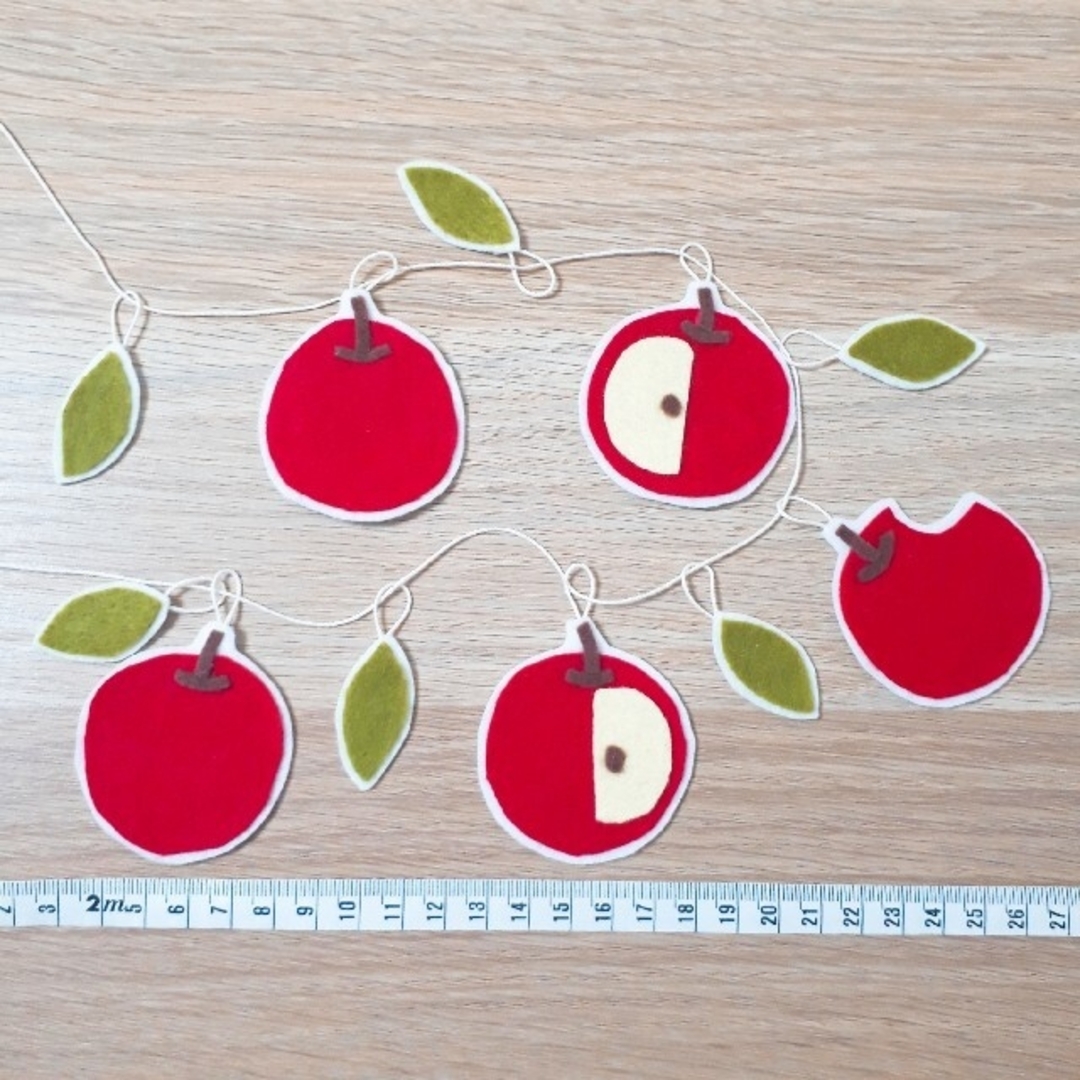 りんごと葉っぱ　フェルト　ガーランド ハンドメイドのパーティー(ガーランド)の商品写真