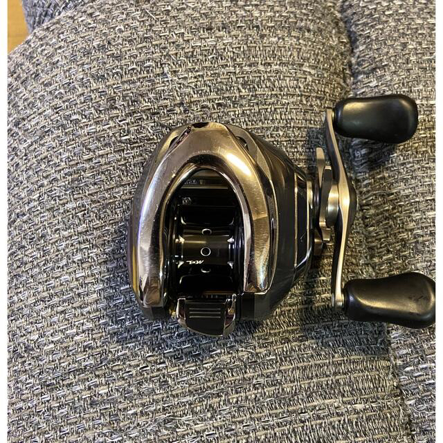 SHIMANO(シマノ)のシマノ 16 アンタレス DC 右 スポーツ/アウトドアのフィッシング(リール)の商品写真