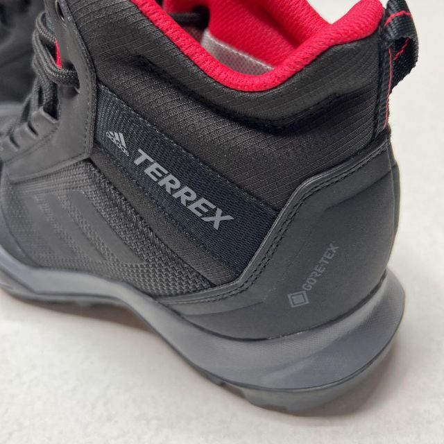 adidas(アディダス)の寿光様 新品 アディダス TERREX AX3 MID トレッキングシューズ レディースの靴/シューズ(スニーカー)の商品写真