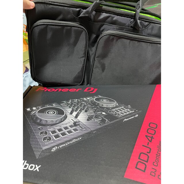 Pioneer(パイオニア)のDDJ-400 + PCスタンド セット 楽器のDJ機器(DJコントローラー)の商品写真