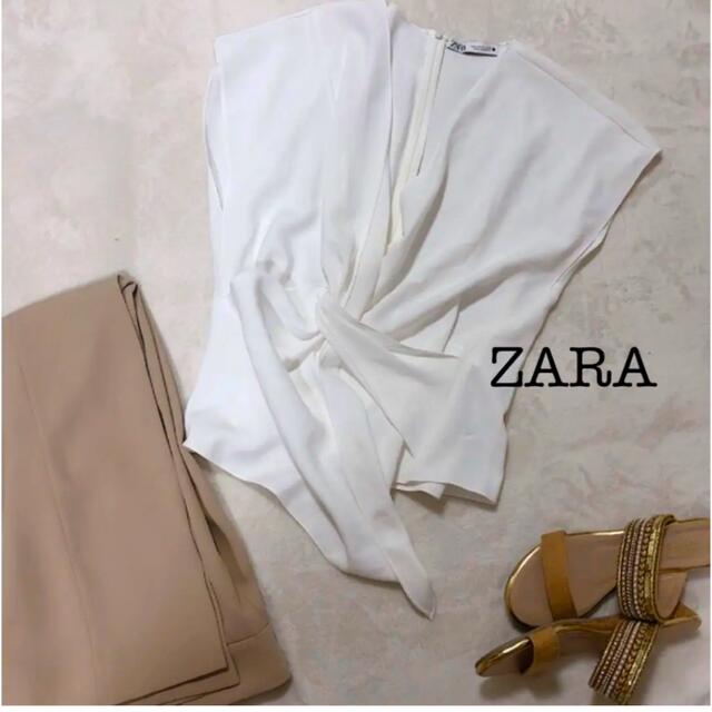 ZARA(ザラ)の美品❣ザラZARA ブラウス！白 レディースのトップス(シャツ/ブラウス(半袖/袖なし))の商品写真