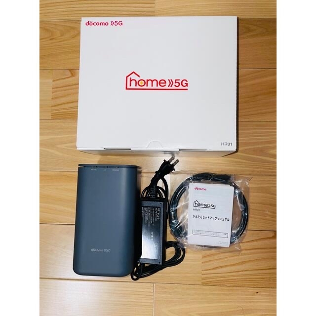 【超美品】docomo Home5G ルーター