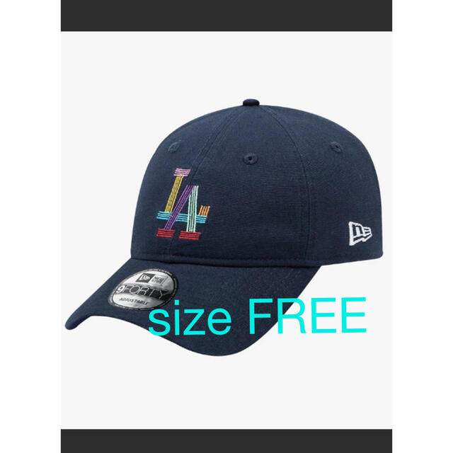 防弾少年団(BTS)(ボウダンショウネンダン)の9FORTY BTS MLB Dynamiteドジャース オーシャンサイドブルー メンズの帽子(キャップ)の商品写真