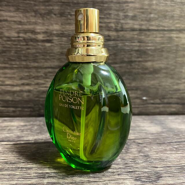 Christian Dior(クリスチャンディオール)のディオール タンドゥル プワゾン オードトワレ 30ml コスメ/美容の香水(香水(女性用))の商品写真