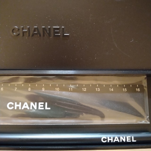 CHANEL(シャネル)のCHANELノベルティ　ペンケース エンタメ/ホビーのコレクション(ノベルティグッズ)の商品写真