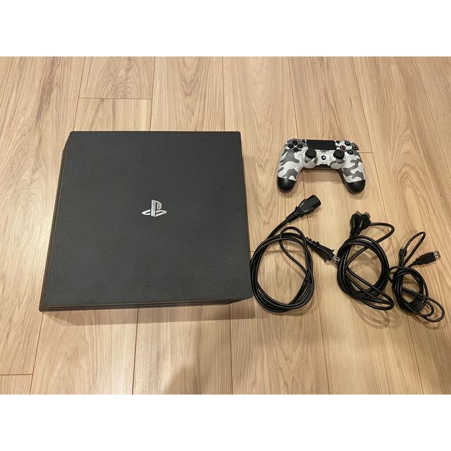 【品】PS4 Pro 1TB 本体