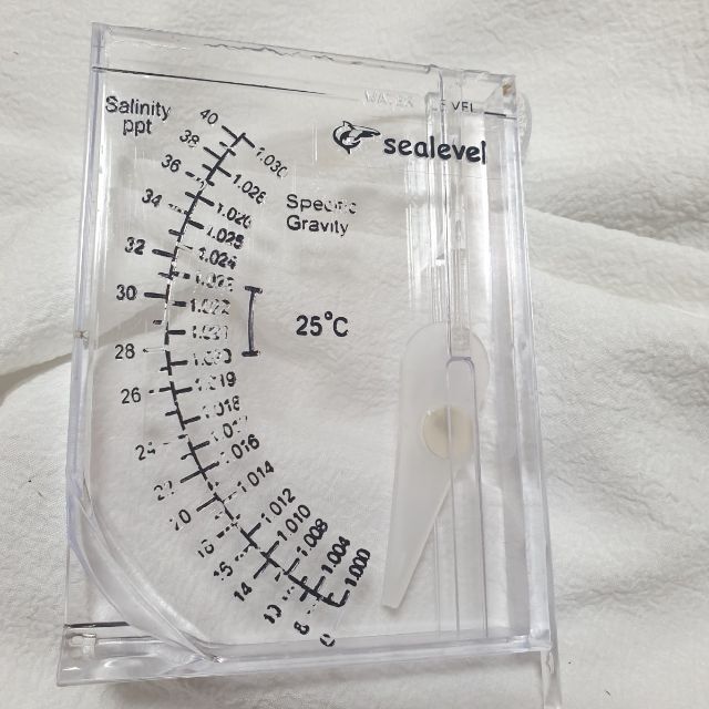 水槽 ハイドロメーター 塩分濃度計 海水魚 比重計 アウトレット品 その他のペット用品(アクアリウム)の商品写真