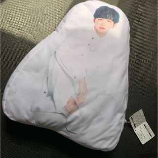 INI 後藤威尊　ダイカットクッション(アイドルグッズ)