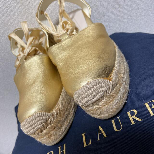 Ralph Lauren(ラルフローレン)の美品　ラルフローレン　コレクション　レザーサンダル レディースの靴/シューズ(サンダル)の商品写真