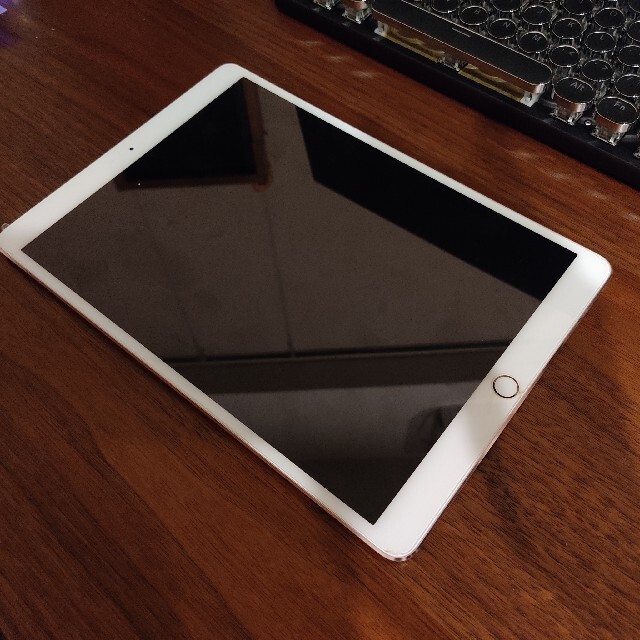 人気ショップ 【ジャンク】iPad Pro 10.5 Wi-Fiモデル 256GB - www