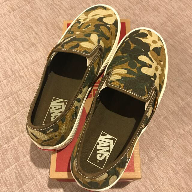 VANS(ヴァンズ)のVANS バンズ スリッポン エスエフ "フラワーカモ" 27cm メンズの靴/シューズ(スリッポン/モカシン)の商品写真