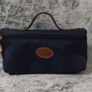 ロンシャン(LONGCHAMP)の美品　ロンシャン　ハンドル付きポーチ(ポーチ)