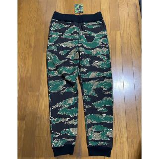 アベイシングエイプ(A BATHING APE)のBAPE  TIGER CAMO SWEAT PANTS(その他)