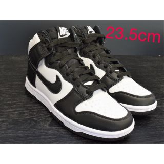 ナイキ(NIKE)の【新品】23.5CM ナイキ ダンクハイ バイユー ブラック ホワイト パンダ(スニーカー)