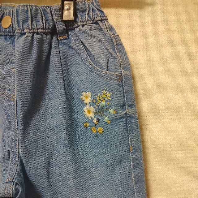 NEXT(ネクスト)のnext　刺繍デニム　6-7y キッズ/ベビー/マタニティのキッズ服女の子用(90cm~)(パンツ/スパッツ)の商品写真