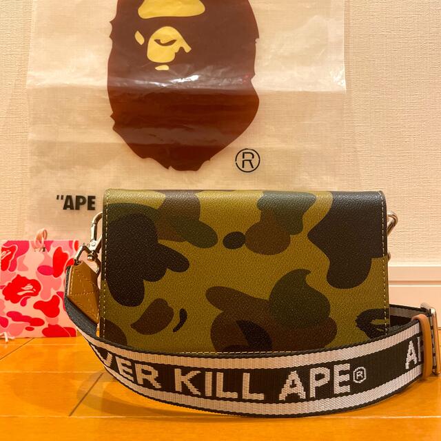 A BATHING APE カモフラ柄 ショルダーバッグ