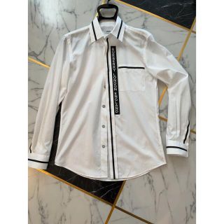 BURBERRY(ライン ・ シャツ)のフリマアイテム一覧 BURBERRY(ライン ・ シャツ)のフリマアイテム一覧