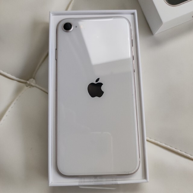 iPhone - iphone SE 3 128GB スターライト 高速充電器とケーブル付属
