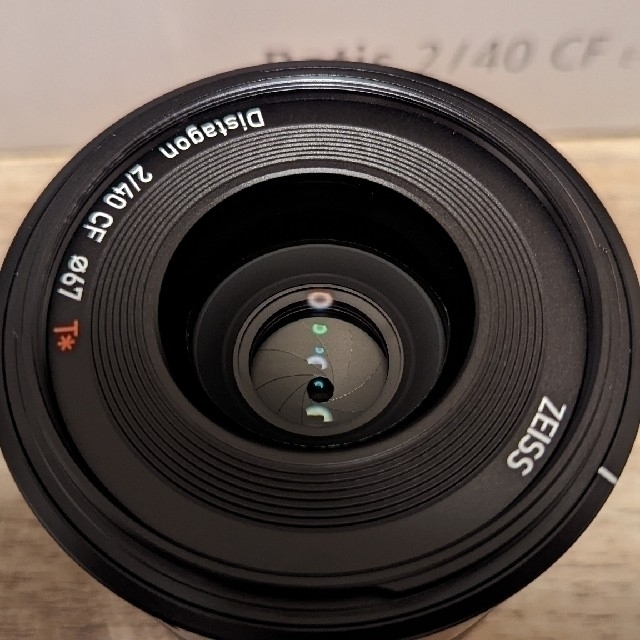 ZEISS Batis 2/40 CF スマホ/家電/カメラのカメラ(レンズ(単焦点))の商品写真