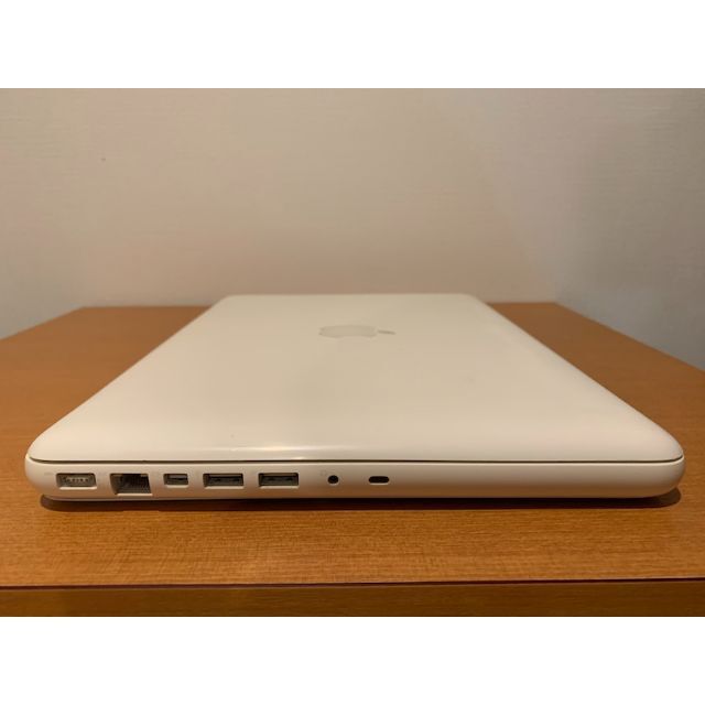 Apple(アップル)の本日限 A345MacBook13白 SSD Office365 Win11付 スマホ/家電/カメラのPC/タブレット(ノートPC)の商品写真