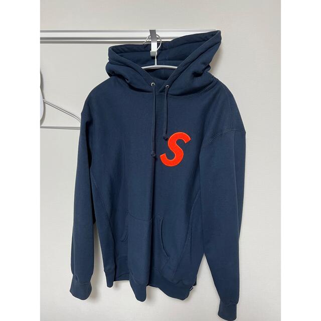 Supreme(シュプリーム)のSupreme パーカー　XL メンズのトップス(パーカー)の商品写真