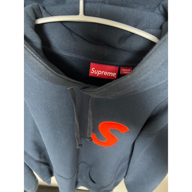 Supreme(シュプリーム)のSupreme パーカー　XL メンズのトップス(パーカー)の商品写真