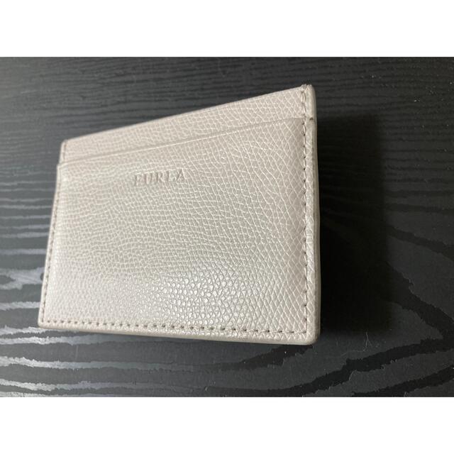 Furla(フルラ)のFURLA カードケース　グレージュ レディースのファッション小物(名刺入れ/定期入れ)の商品写真