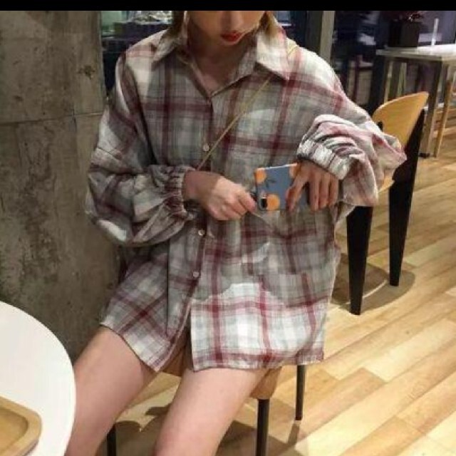 チェック柄 ヴィンテージブラウス 韓国ファッション ユニセックス M サイズ レディースのトップス(シャツ/ブラウス(長袖/七分))の商品写真
