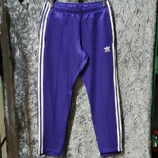 adidasトラックパンツ パープル