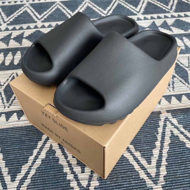 adidas(アディダス)のadidas YEEZY Slide "Onyx"  26.5cm メンズの靴/シューズ(スニーカー)の商品写真