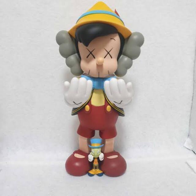 kaws フィギュア　ピノキオ 1