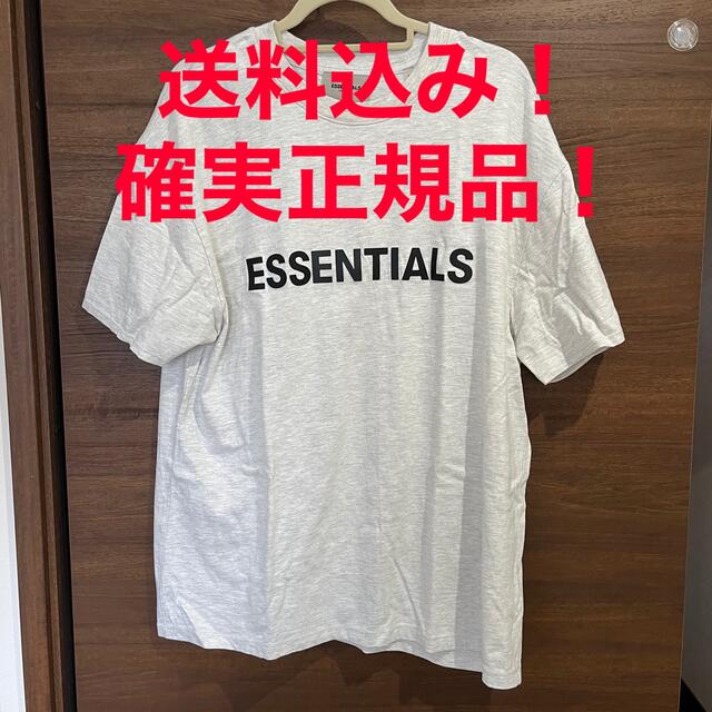 FEAR OF GOD(フィアオブゴッド)の送料込み！essentials半袖Mサイズ灰色fog fear of god メンズのトップス(Tシャツ/カットソー(半袖/袖なし))の商品写真