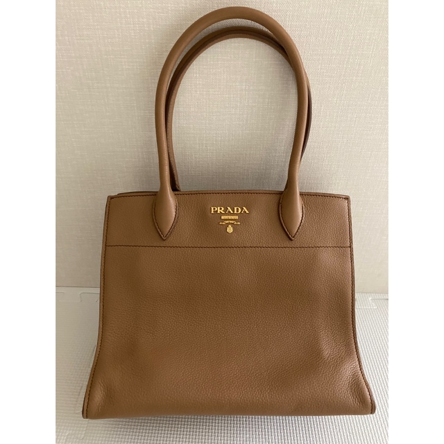 ファッションの PRADA - トートバッグ トートバッグ - electmcshane.com