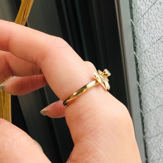 Lily Brown(リリーブラウン)のヴィンテージ リボン デザイン 購入後未使用 調節可能 リング 指輪 レディースのアクセサリー(リング(指輪))の商品写真