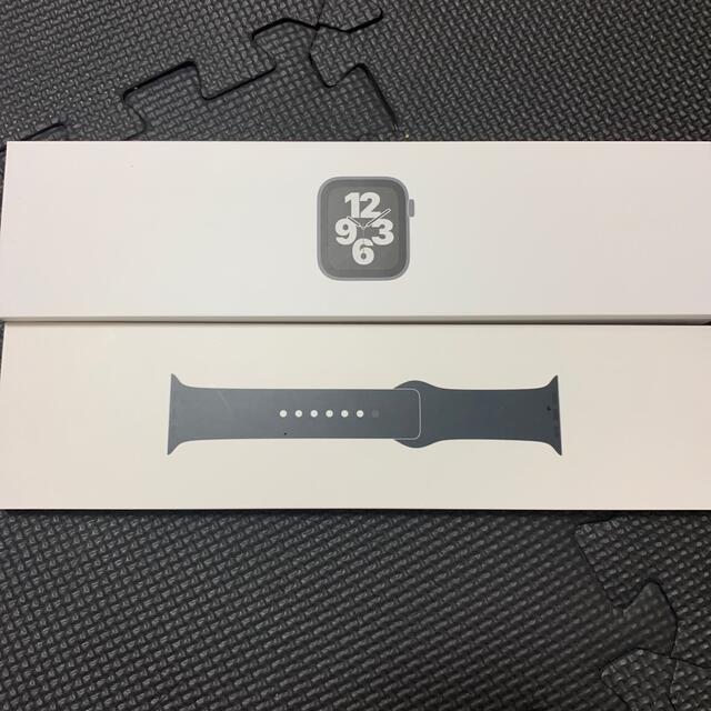 APPLE WATCH SE GPSモデル SGAL MKQ63J/A スマホ/家電/カメラのスマートフォン/携帯電話(その他)の商品写真