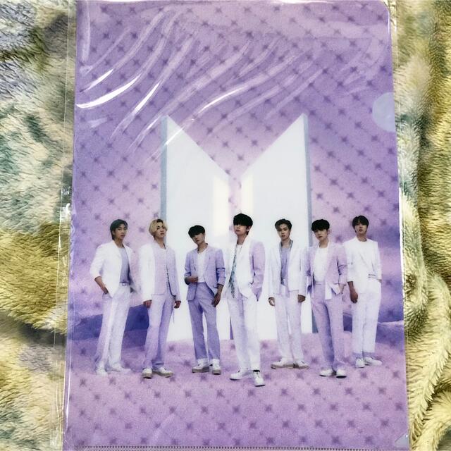 防弾少年団(BTS)(ボウダンショウネンダン)のBTS THE BEST weverse 購入特典 3D クリアファイル エンタメ/ホビーのタレントグッズ(アイドルグッズ)の商品写真
