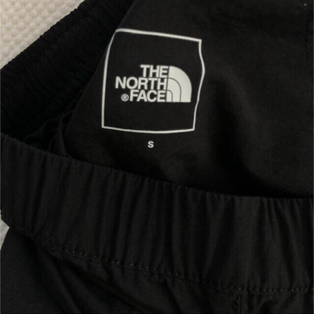 THE NORTH FACE(ザノースフェイス)のバーサタイルショーツ・ショートパンツ◆ノースフェイス◆登山・キャンプ・ブラックS レディースのパンツ(ショートパンツ)の商品写真