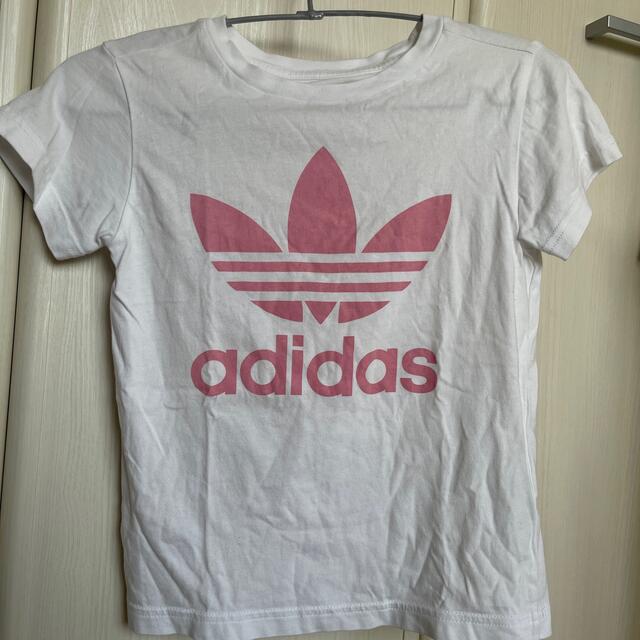 adidas(アディダス)のadidas Ｔシャツ　130 キッズ/ベビー/マタニティのキッズ服女の子用(90cm~)(Tシャツ/カットソー)の商品写真