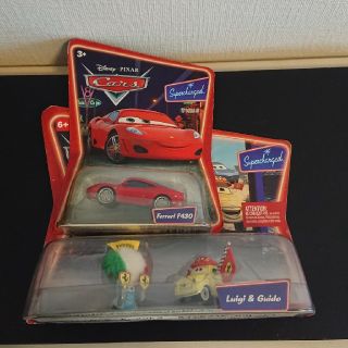 ディズニー(Disney)の【マテル社製】カーズミニカー/フェラーリF430・ルイジ&グイド(フェラーリ)(ミニカー)