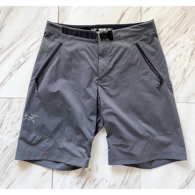 ARC'TERYX - 廃盤モデル? arc'teryx ソフトシェル 変形 ARC'TERYX - 廃盤モデル? arc'teryx ソフトシェル 変形