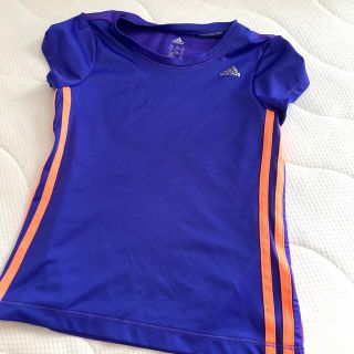 アディダス(adidas)のadidas Tシャツ(Tシャツ/カットソー)