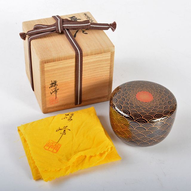 茶道具 坂下雄峰作 青梅波蒔絵 平棗 共箱 M R4484の通販 by 茶道具 坂下雄峰作 青梅波蒔絵 平棗 共箱 M R4484の通販 by
