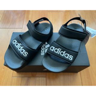 アディダス(adidas)の【新品】アディダス⭐︎サンダル⭐︎18cm(サンダル)